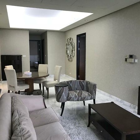 The Peak Residence At Sudirman - 3 Bedroom Exclusive Private Apartment Yakarta Exterior foto